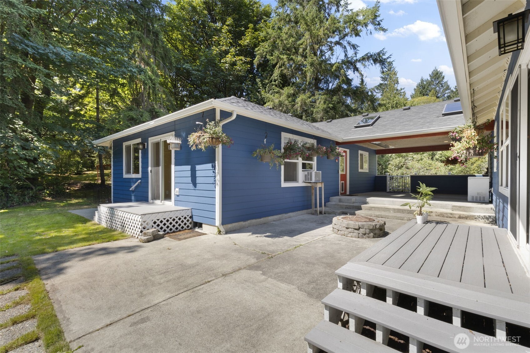 27300 Garden Gate Avenue NE