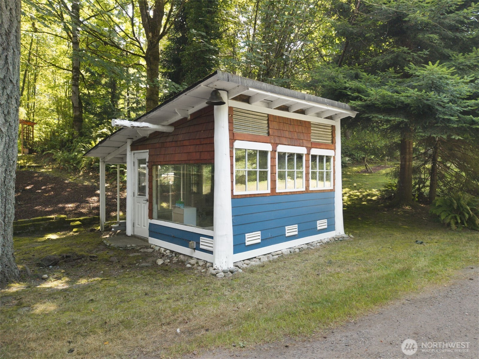 27300 Garden Gate Avenue NE