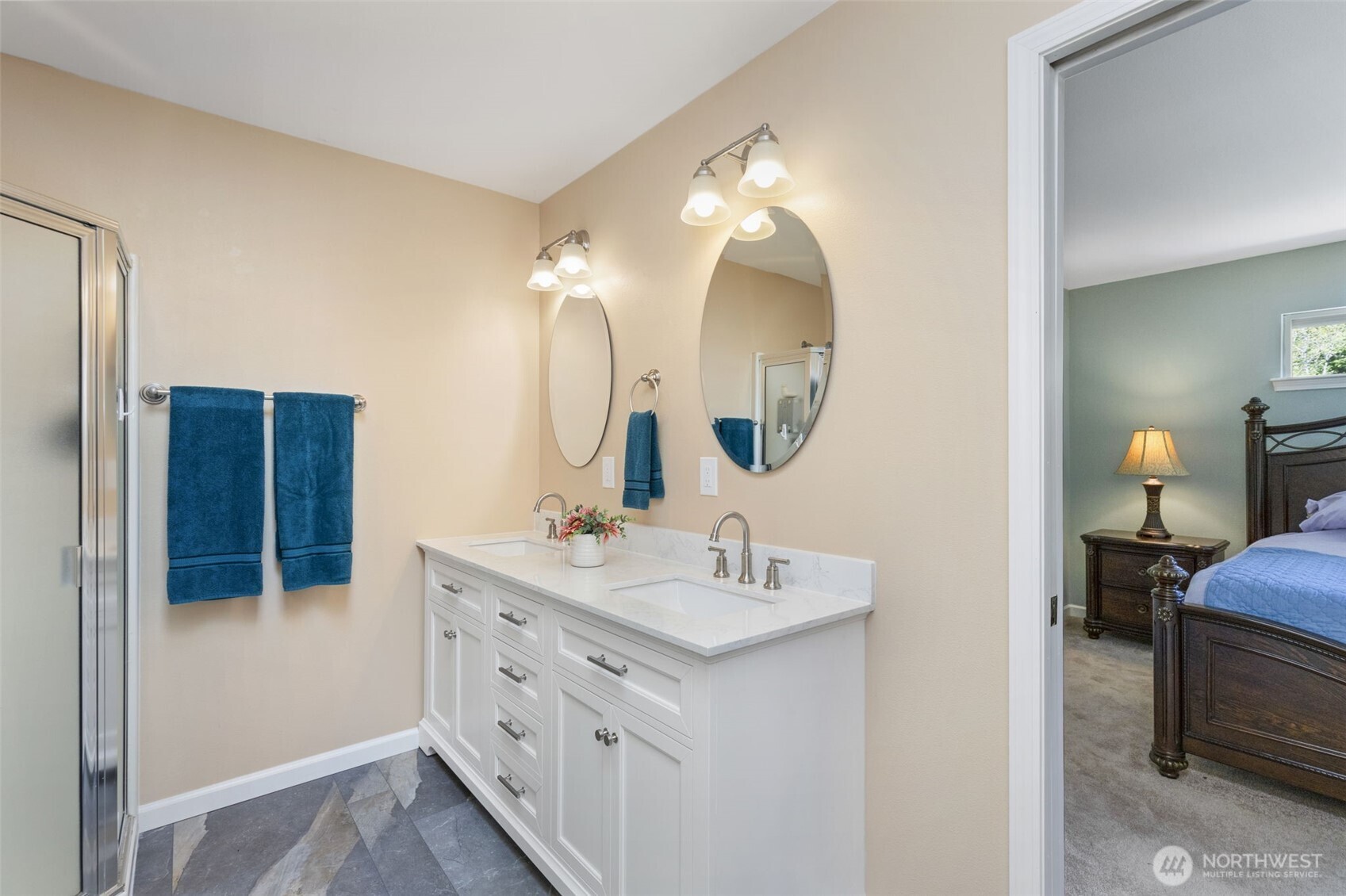 27300 Garden Gate Avenue NE