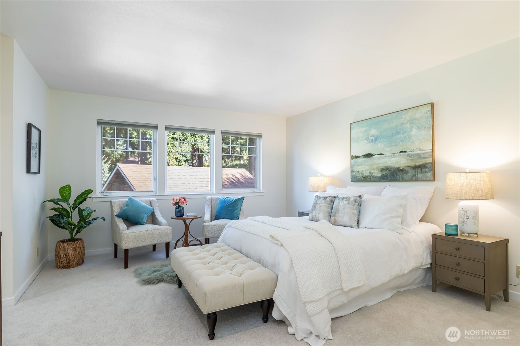 636 Janelle Place NW