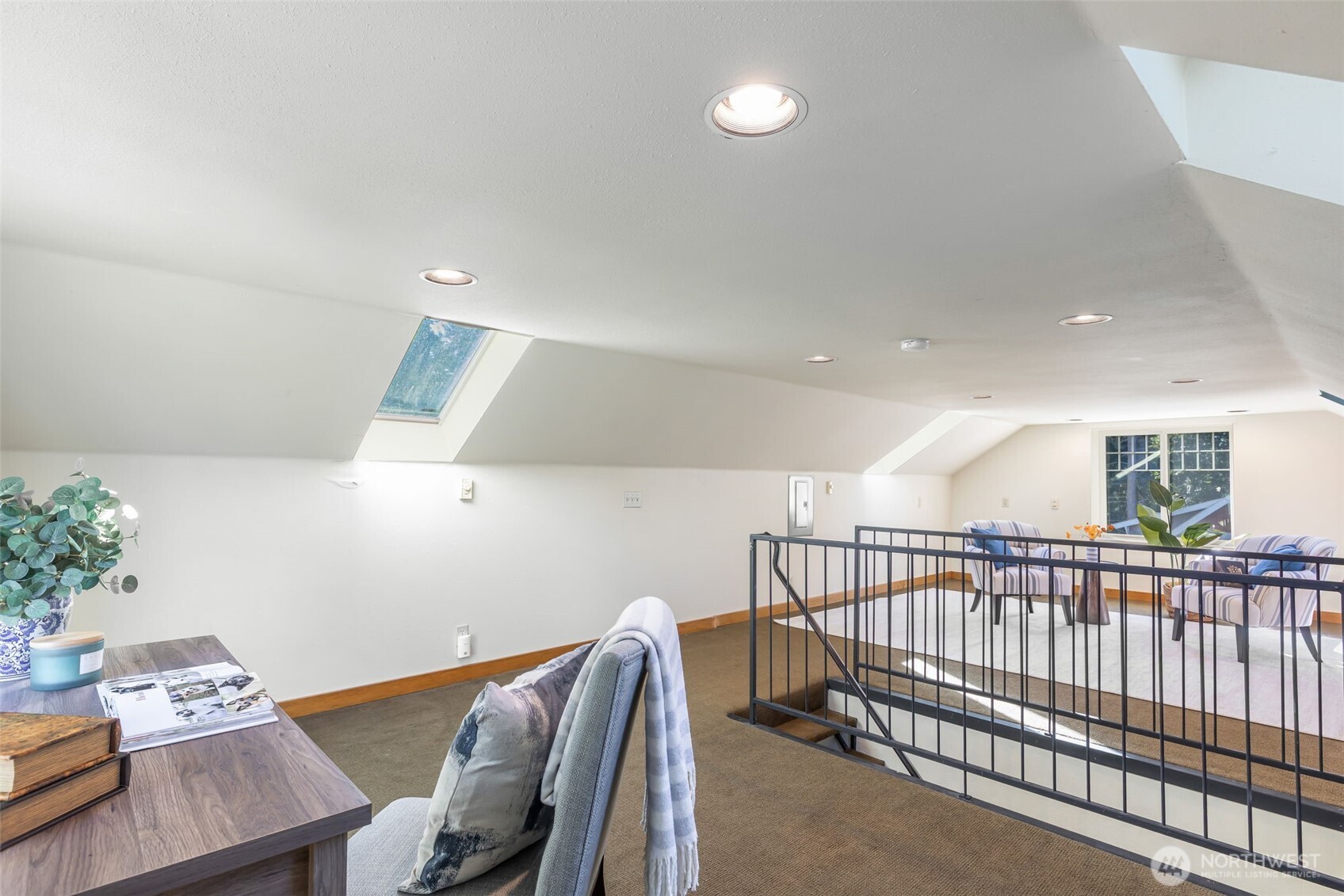 636 Janelle Place NW