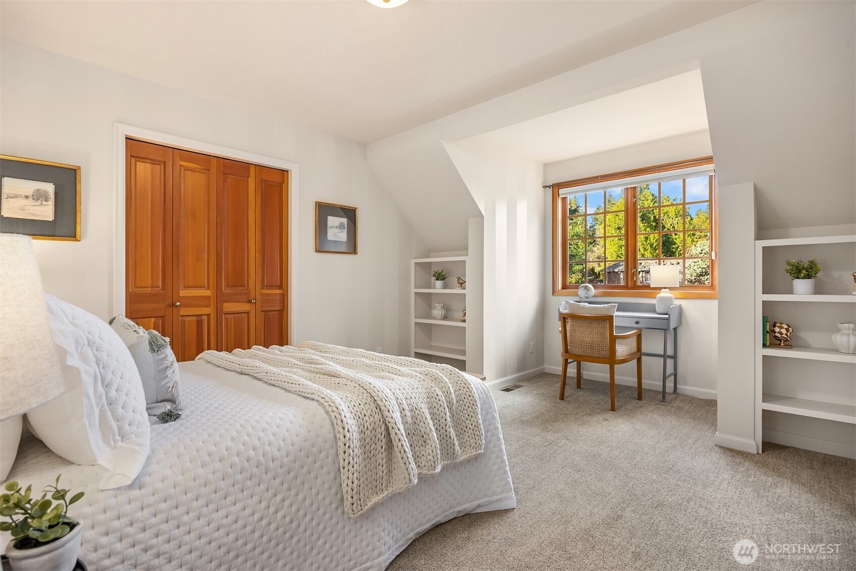 1245 High School Road NE