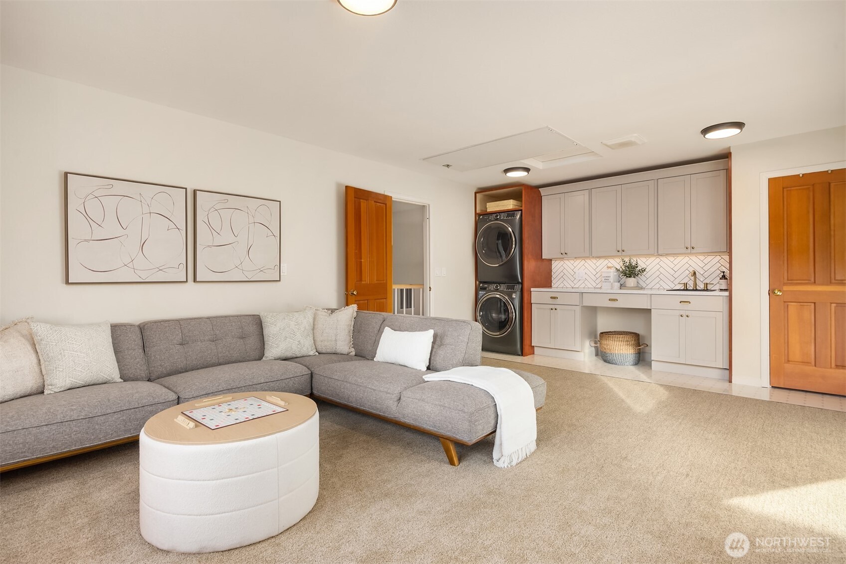 1245 High School Road NE