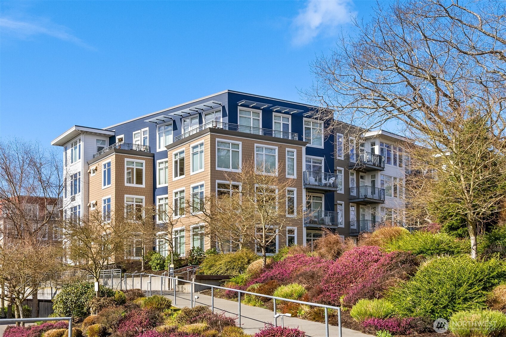 190 Harbor Square Loop NE Unit: C330
