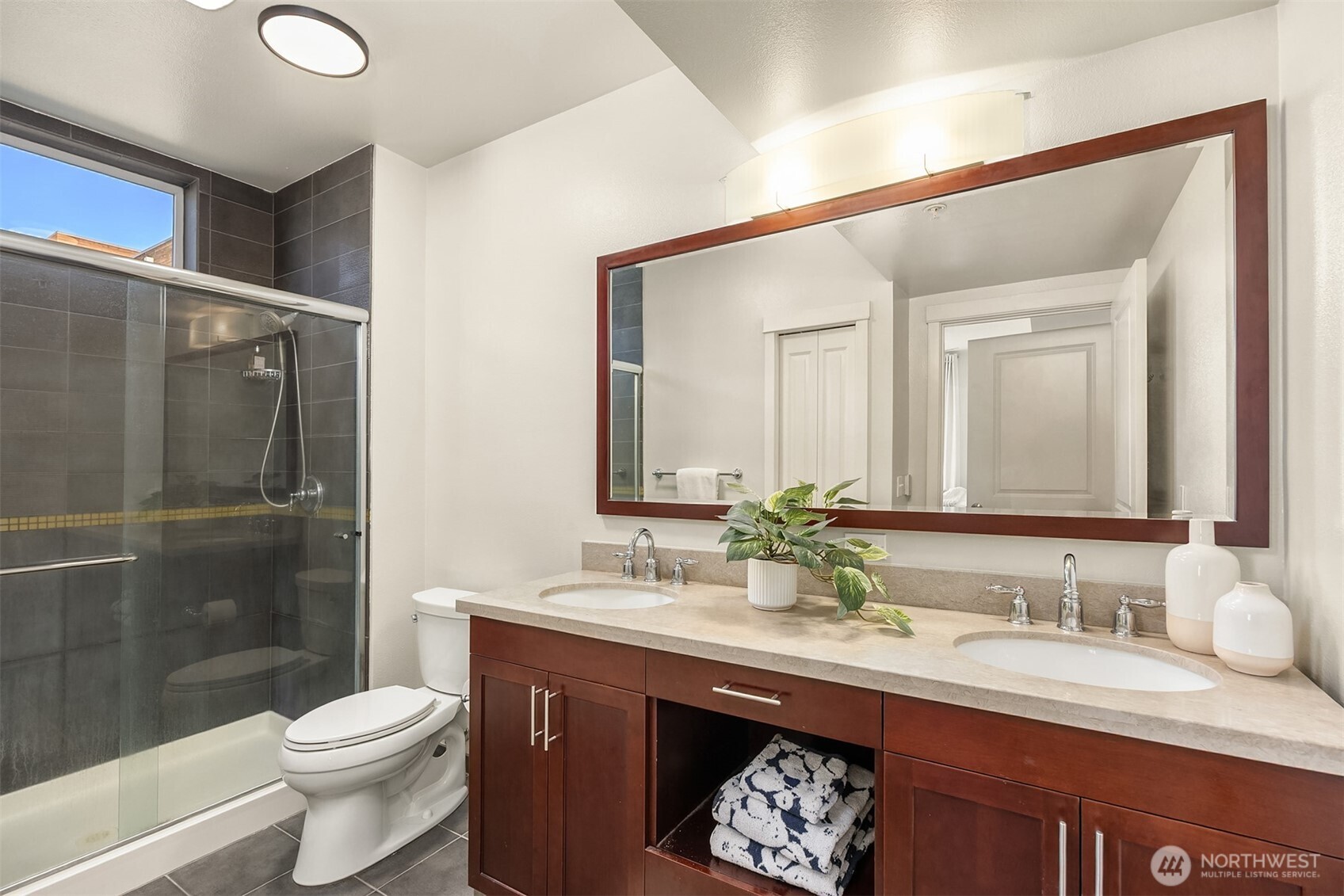 190 Harbor Square Loop NE Unit: C330