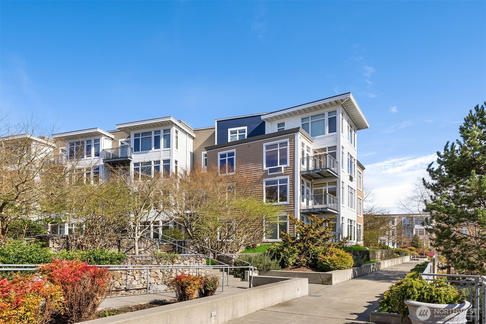 190 Harbor Square Loop NE Unit: C330