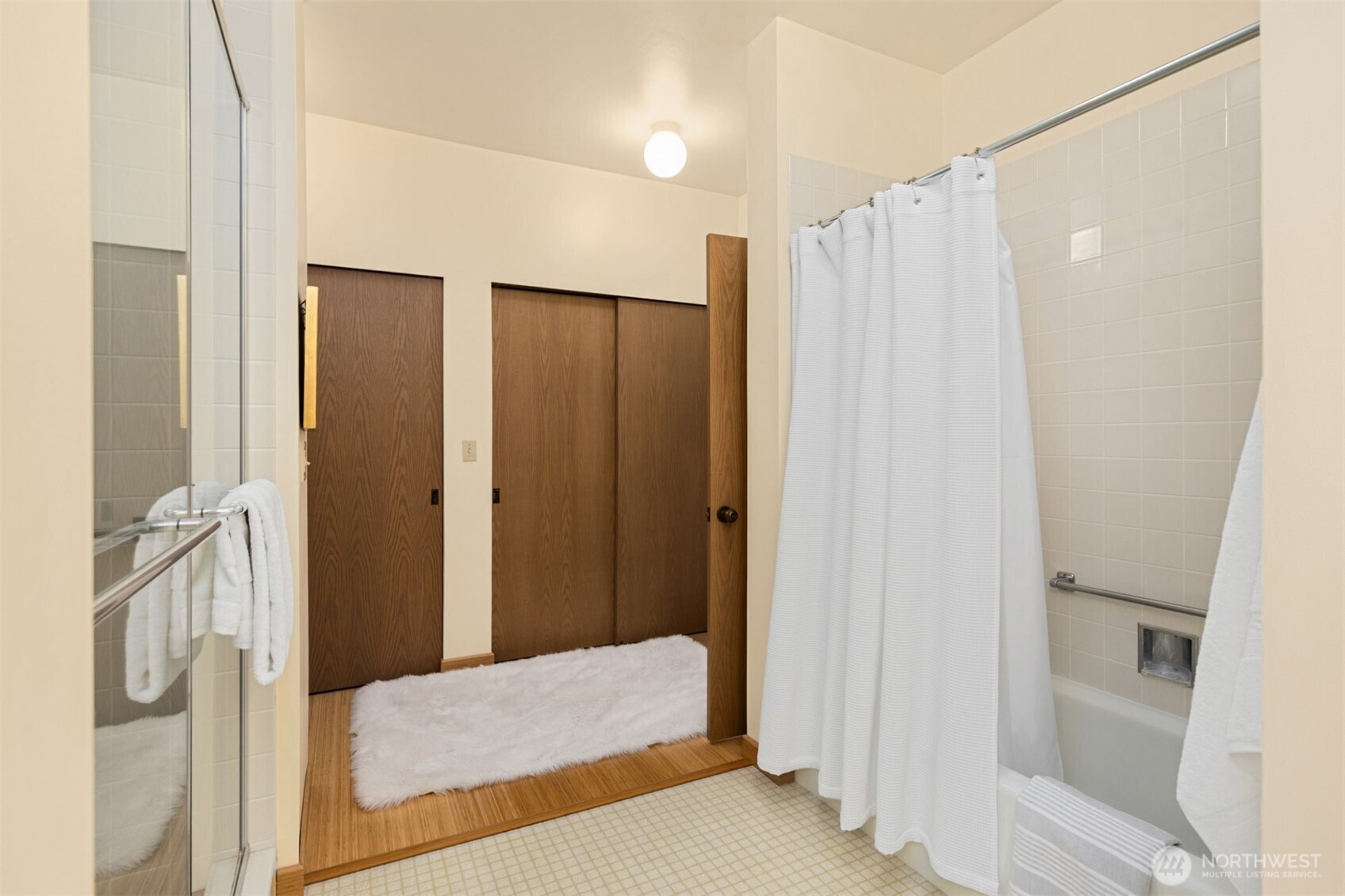 105 Lovell Avenue SW Unit: 15-11