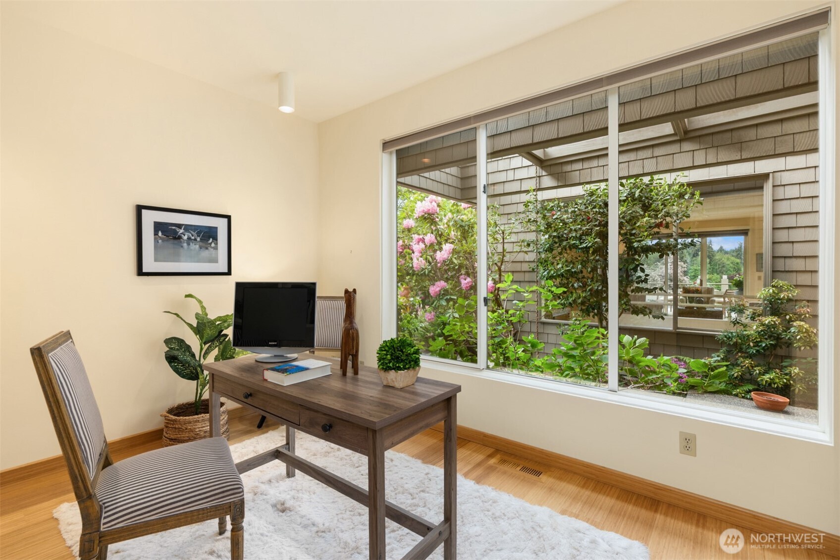 105 Lovell Avenue SW Unit: 15-11