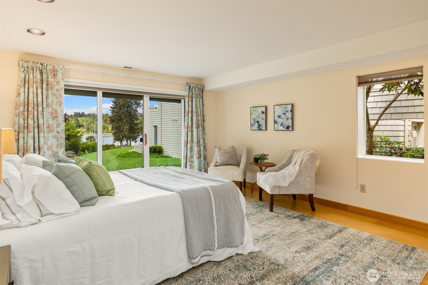 105 Lovell Avenue SW Unit: 15-11