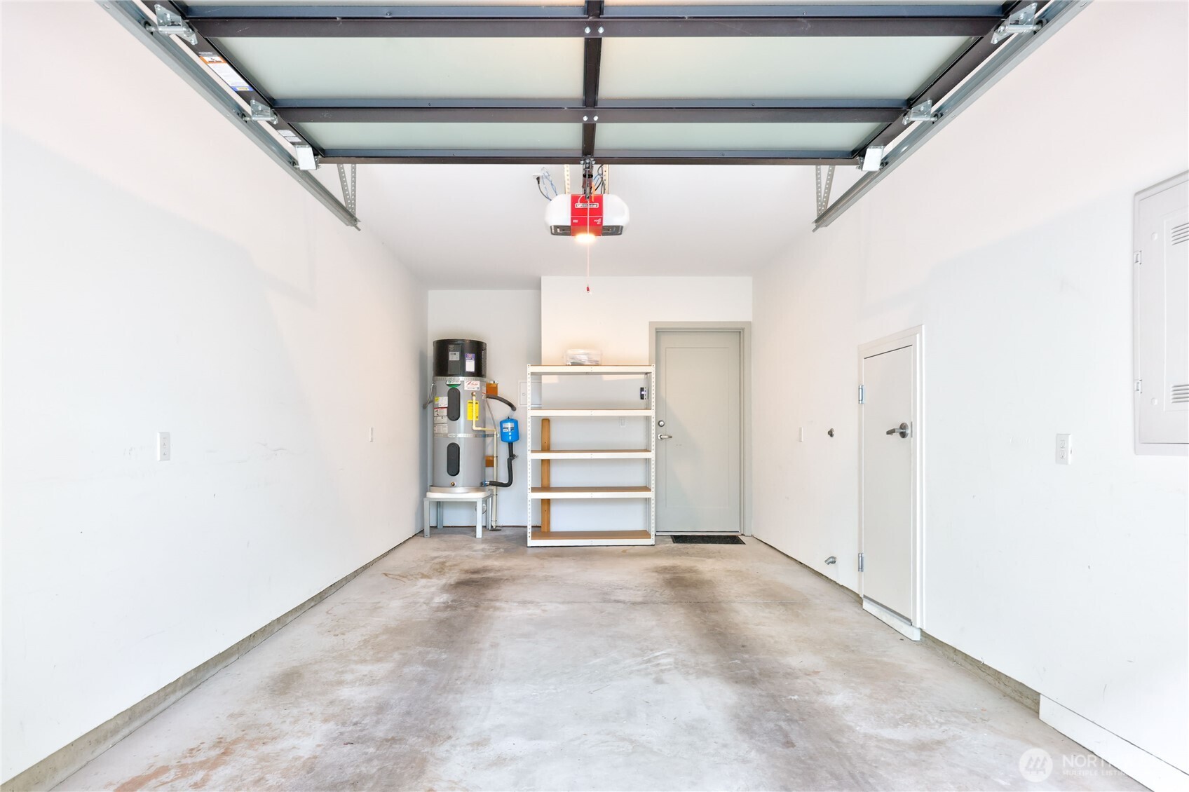 227 Ebi Lane NE