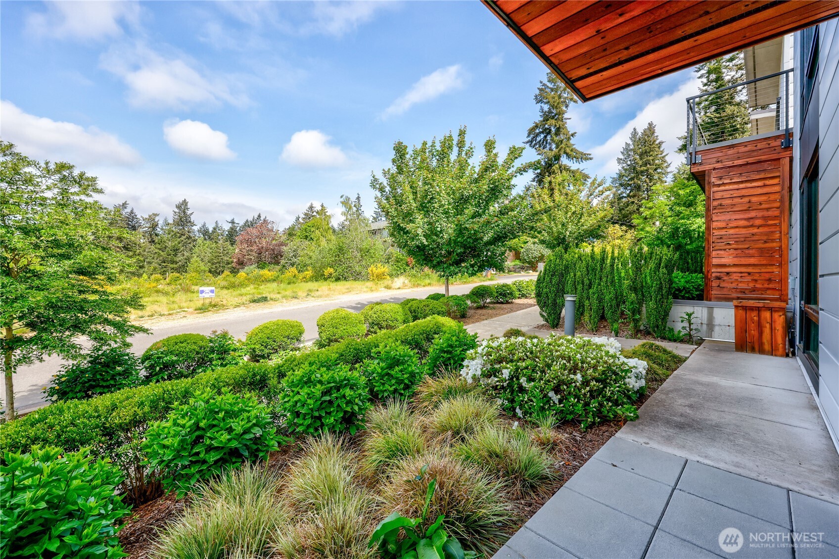 227 Ebi Lane NE