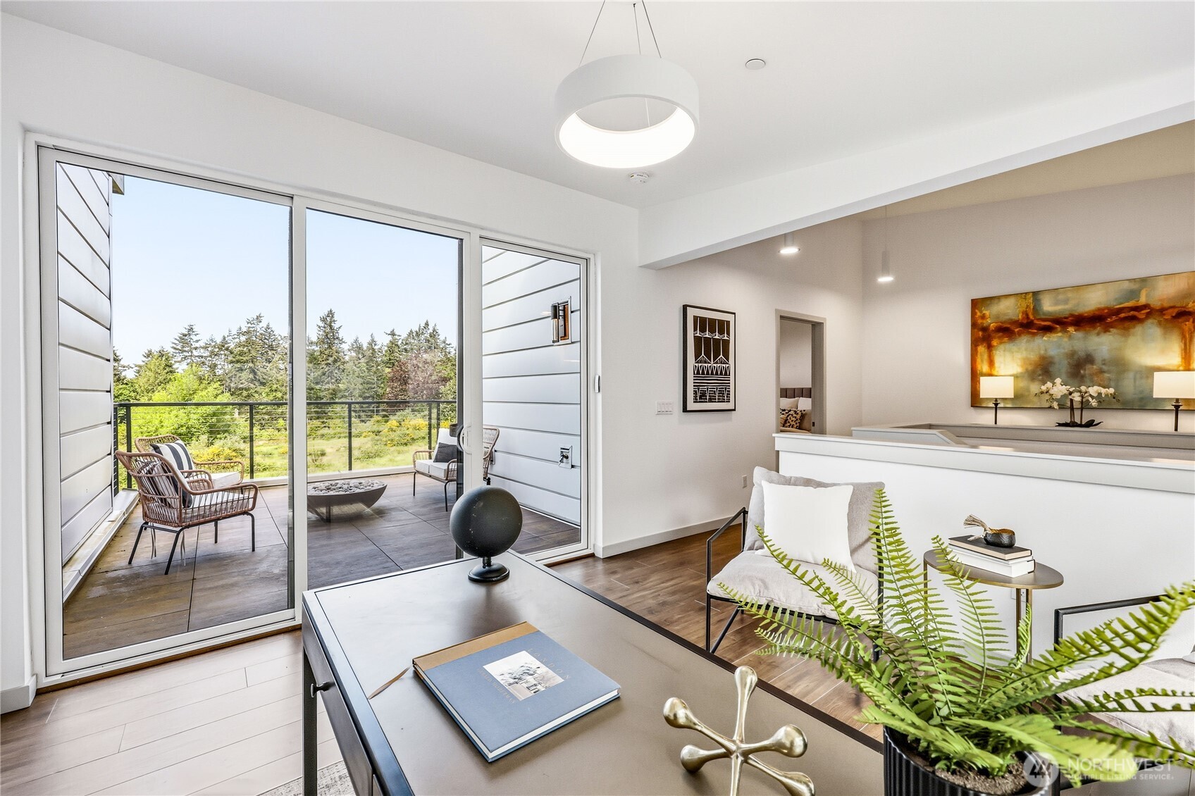 227 Ebi Lane NE