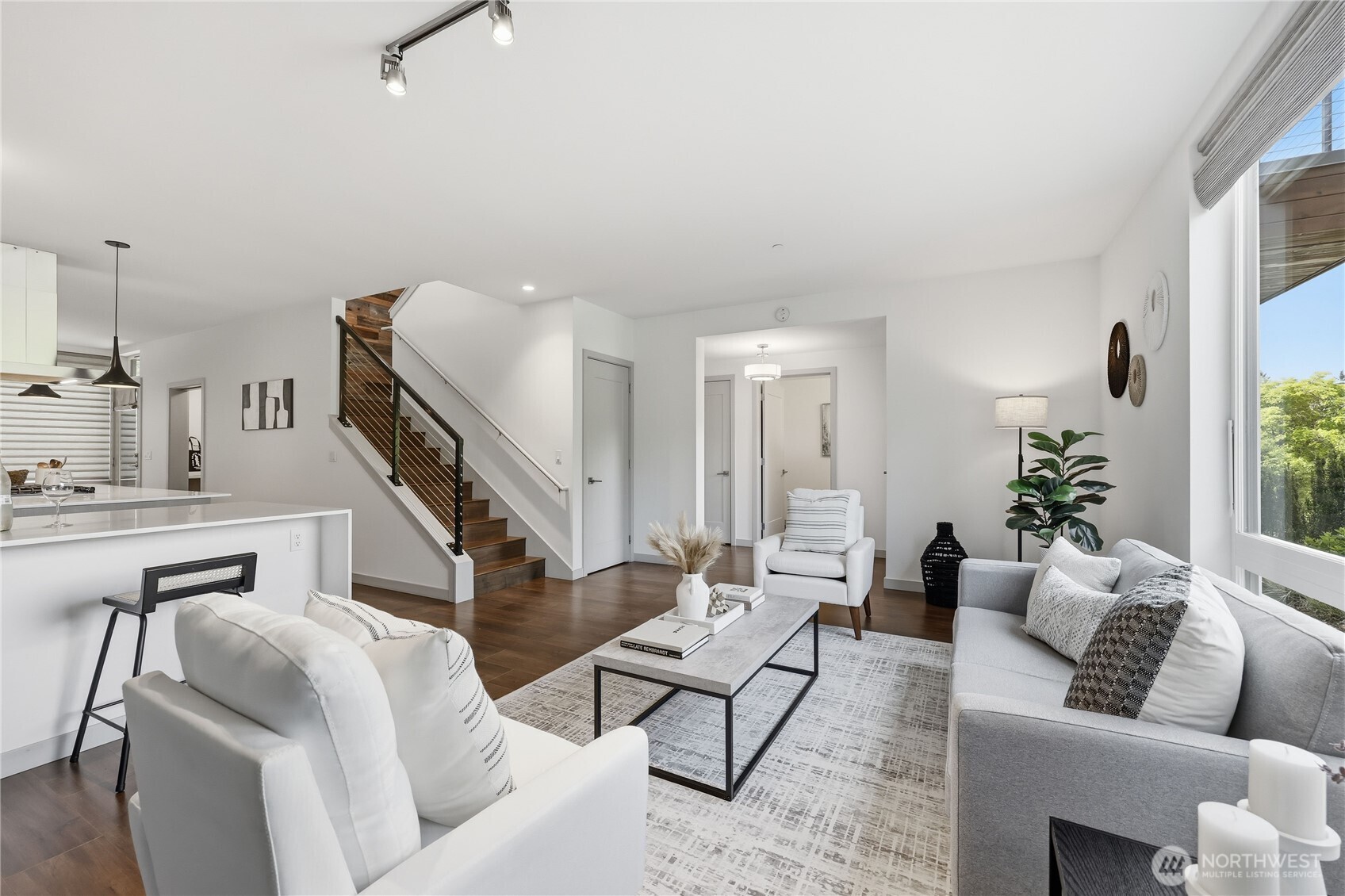 227 Ebi Lane NE
