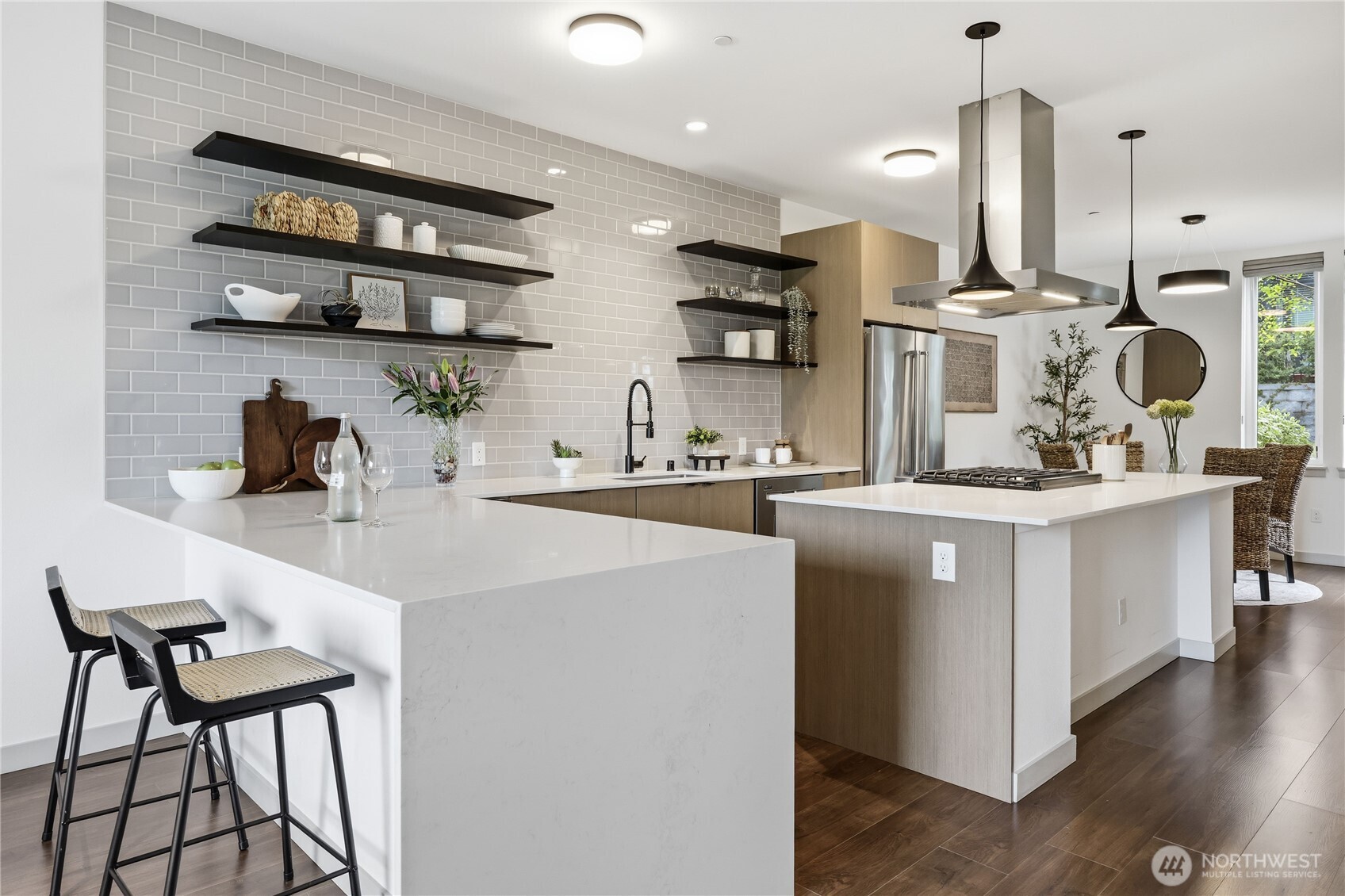 227 Ebi Lane NE