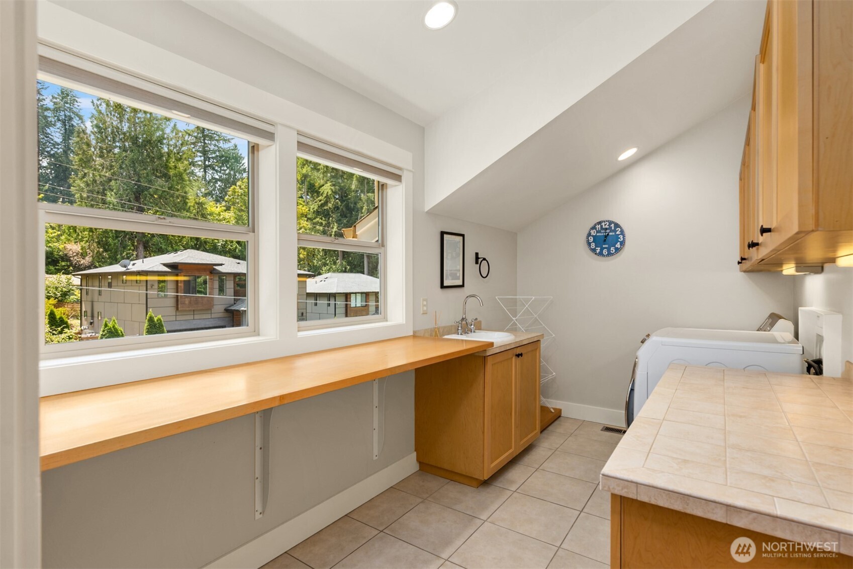 9246 Fletcher Bay Road NE