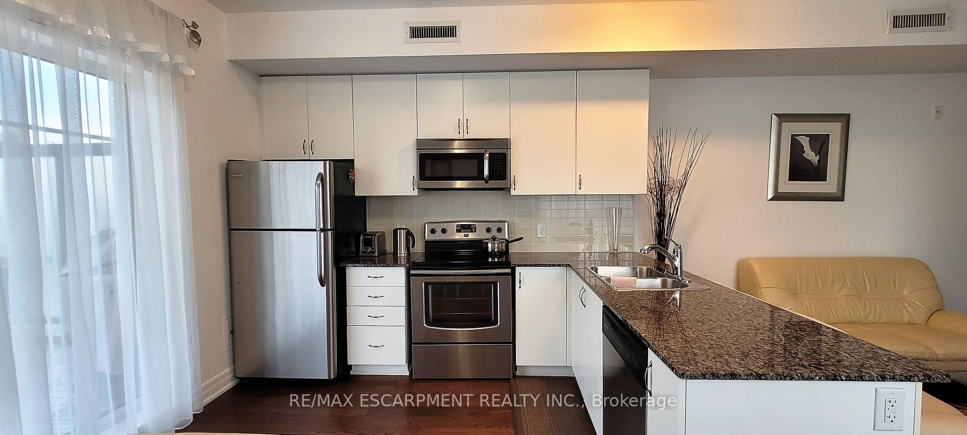 736 Sheppard Avenue W 204, Toronto Unit: 204
