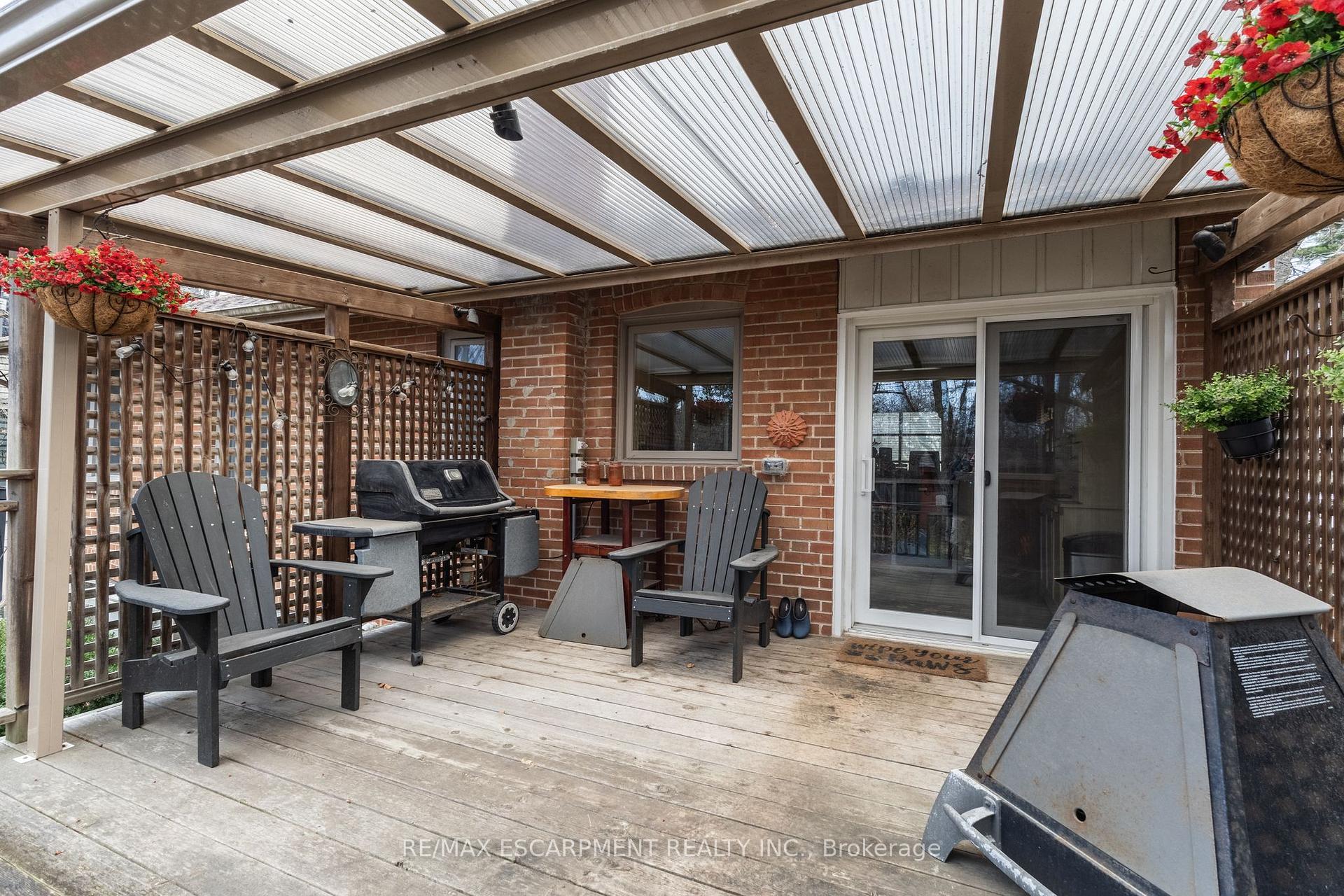 1051 Melvin Avenue