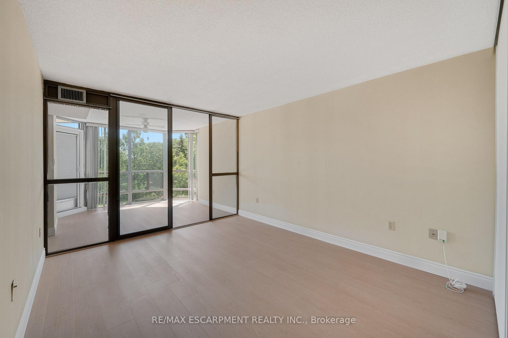 5070 Pinedale Avenue 302