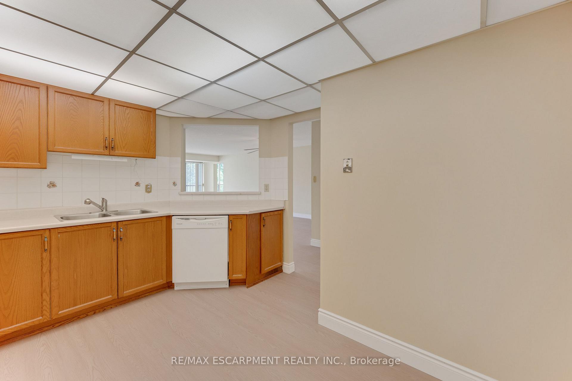 5070 Pinedale Avenue 302