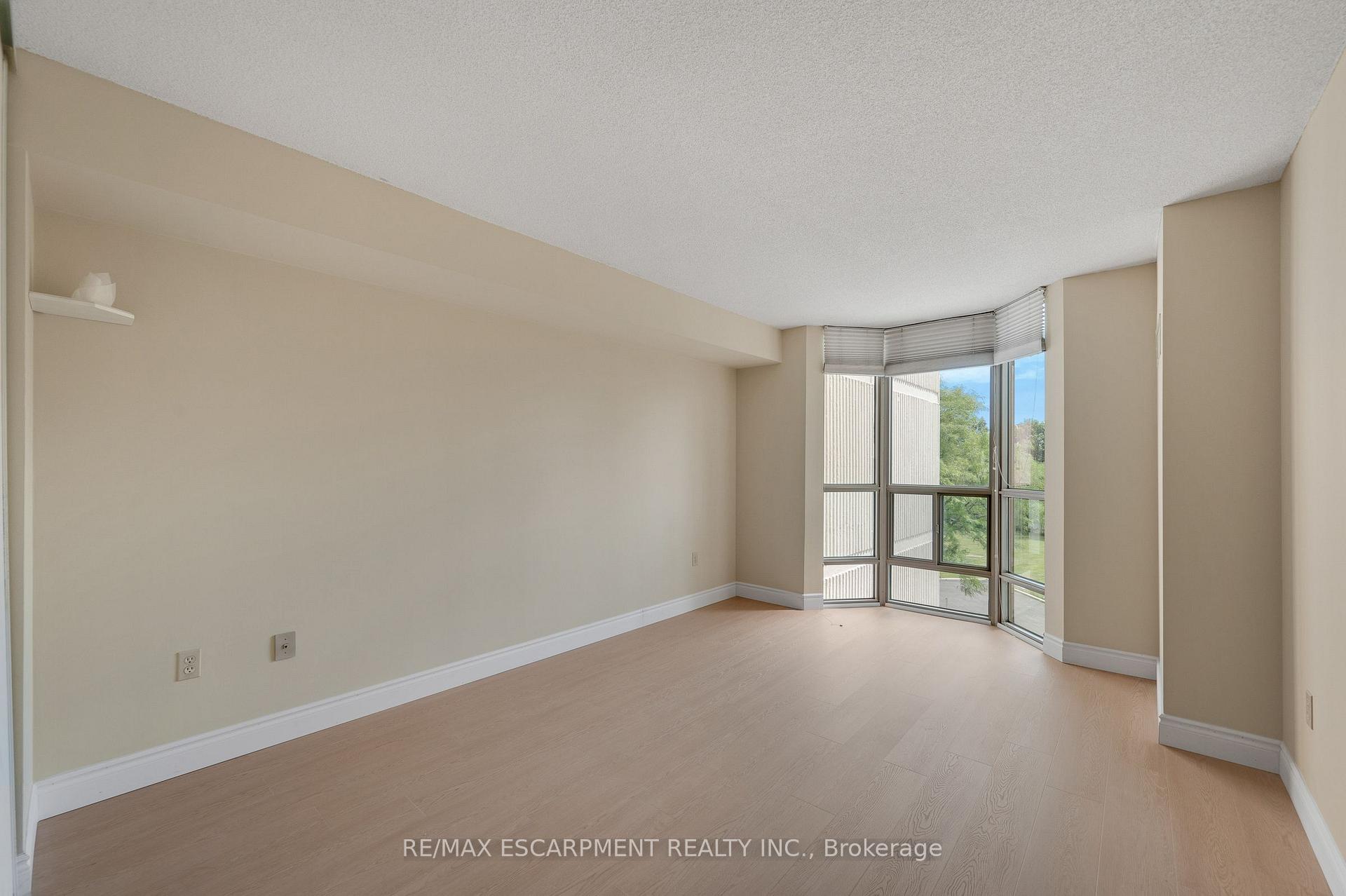 5070 Pinedale Avenue 302