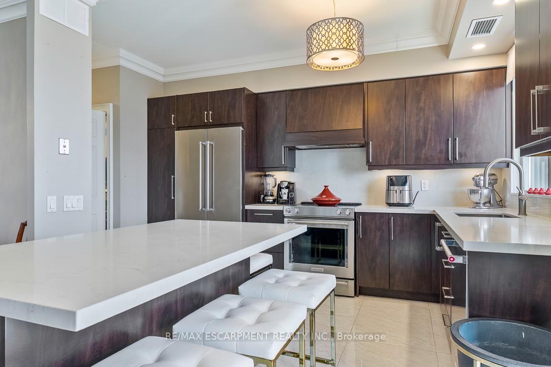 35 Kingsbridge Garden Circle 2706
