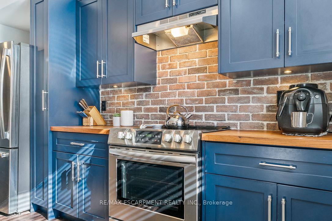 469 Claridge Road 5