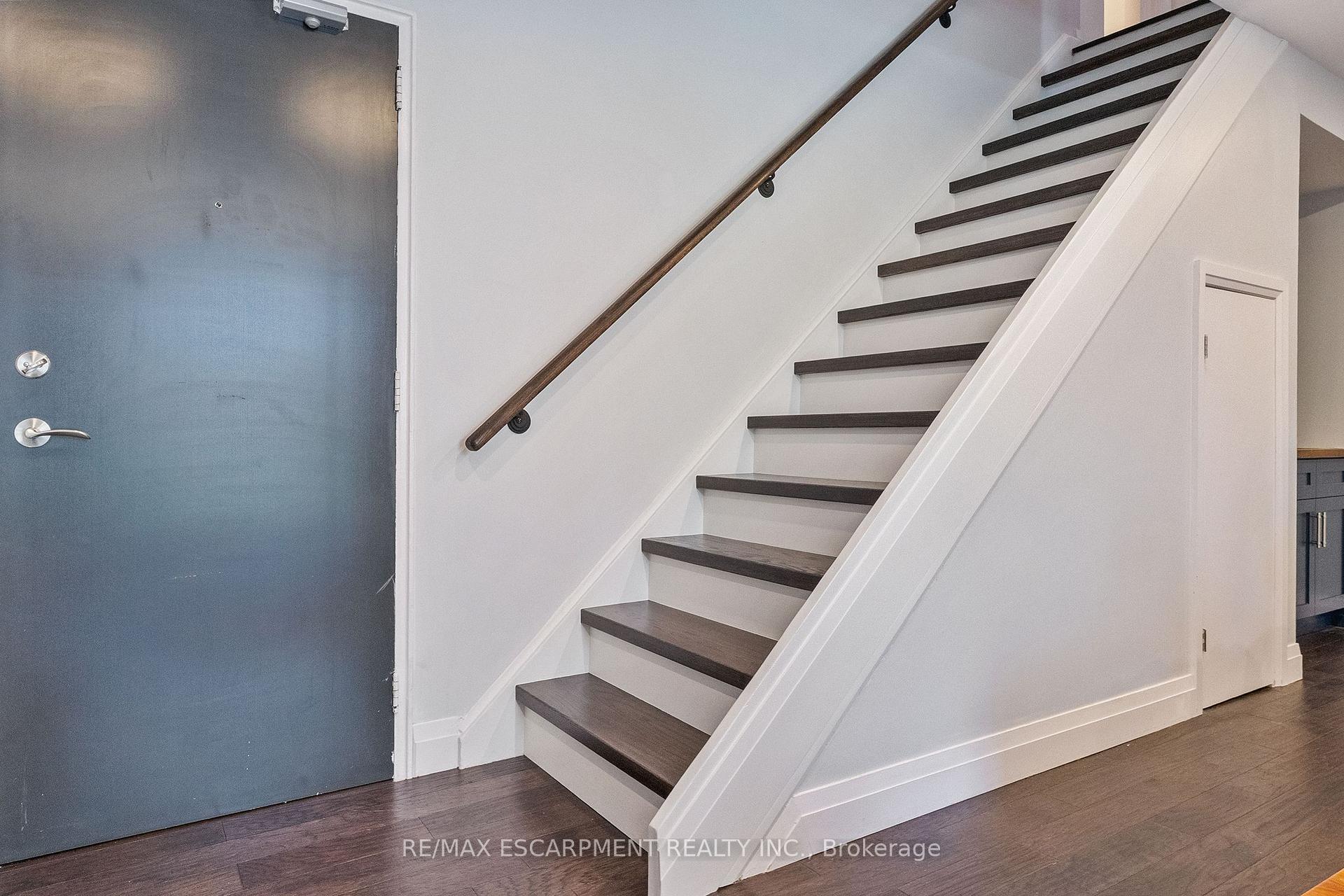 469 Claridge Road 5