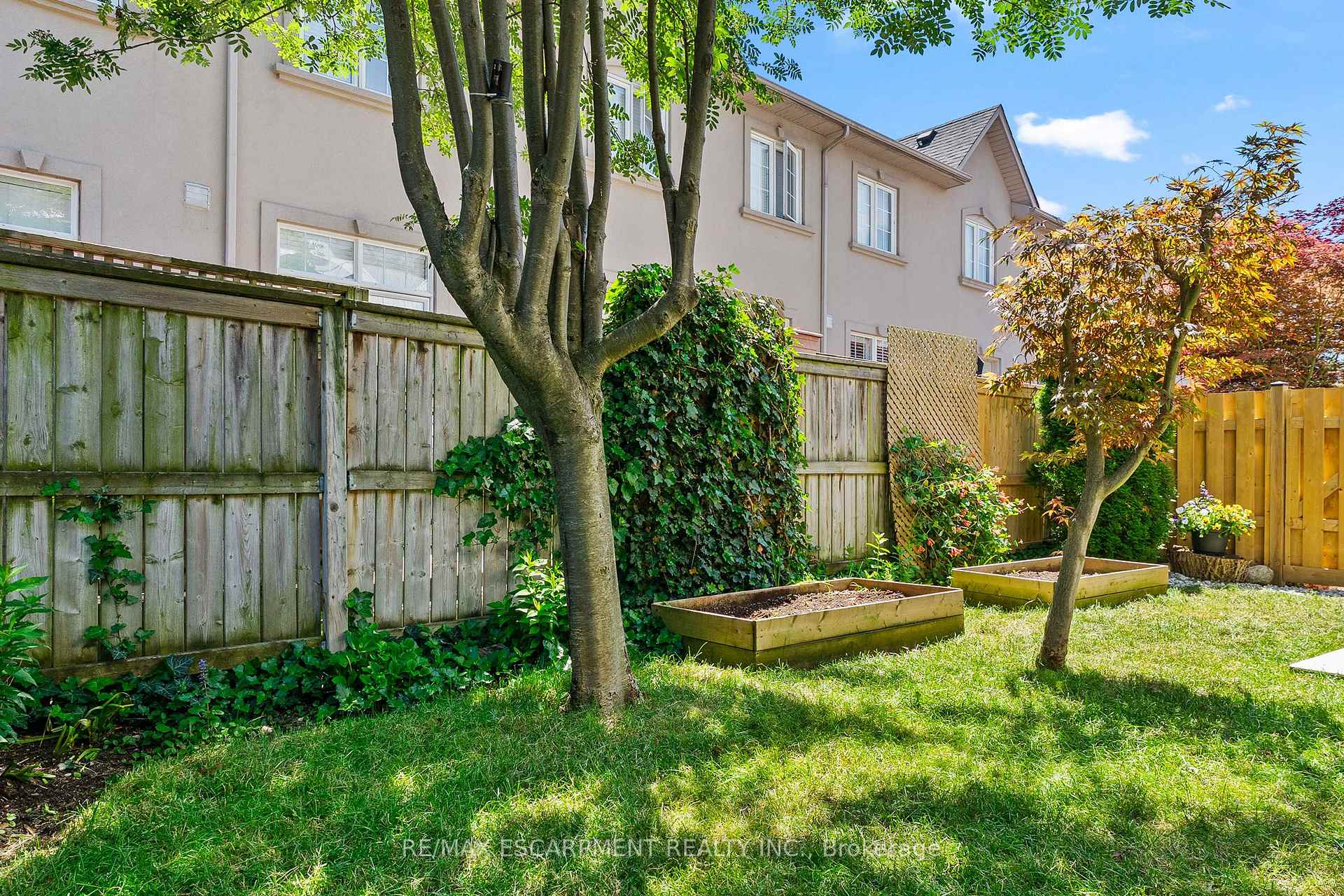 469 Claridge Road 5