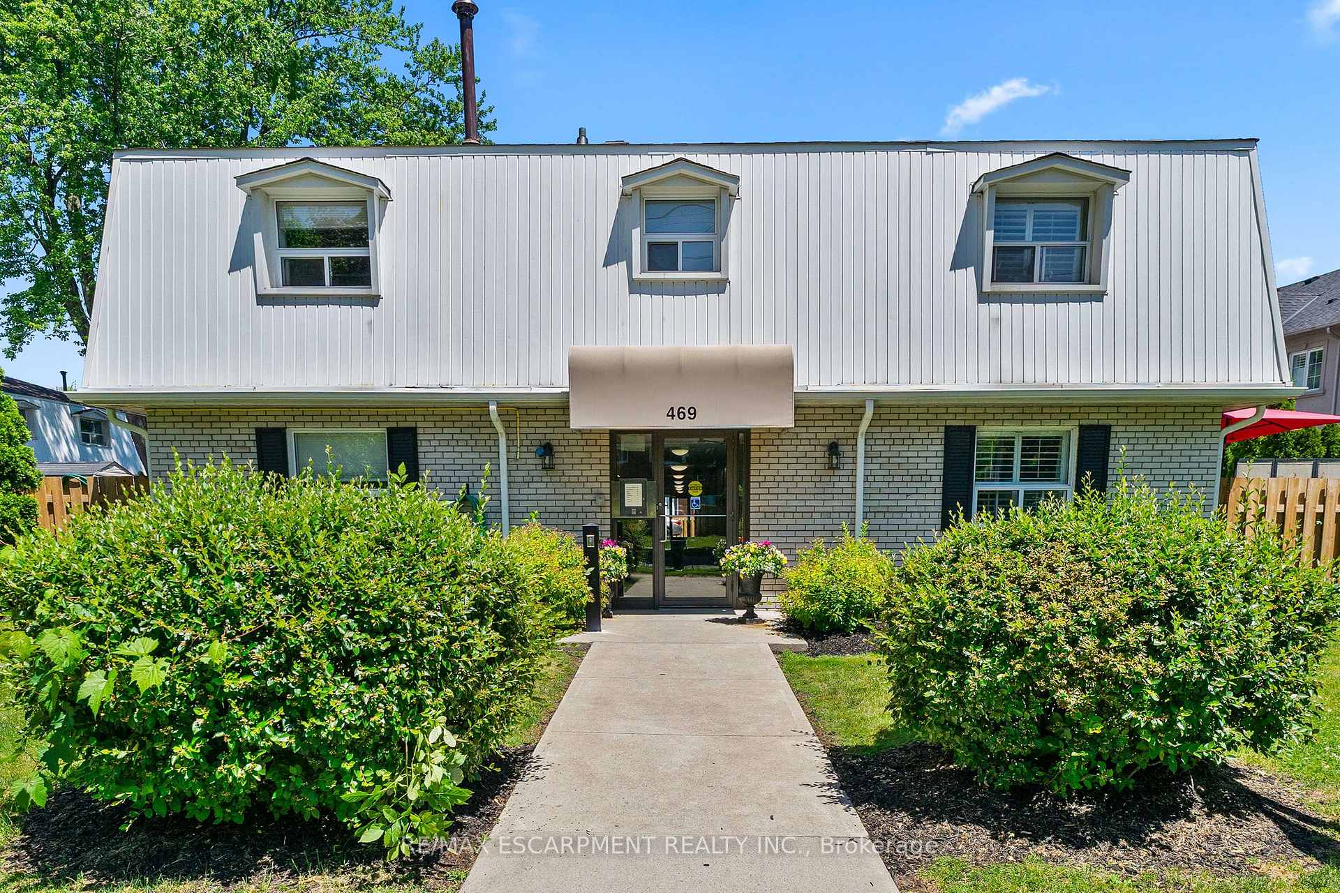 469 Claridge Road 5