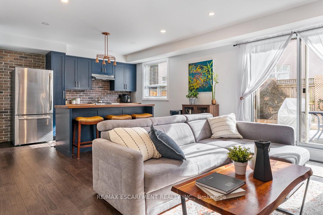 469 Claridge Road 5