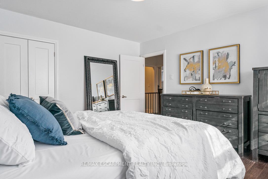 469 Claridge Road 5