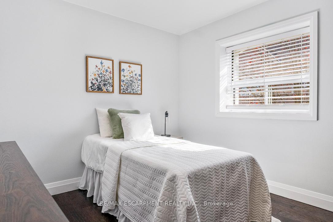 469 Claridge Road 5
