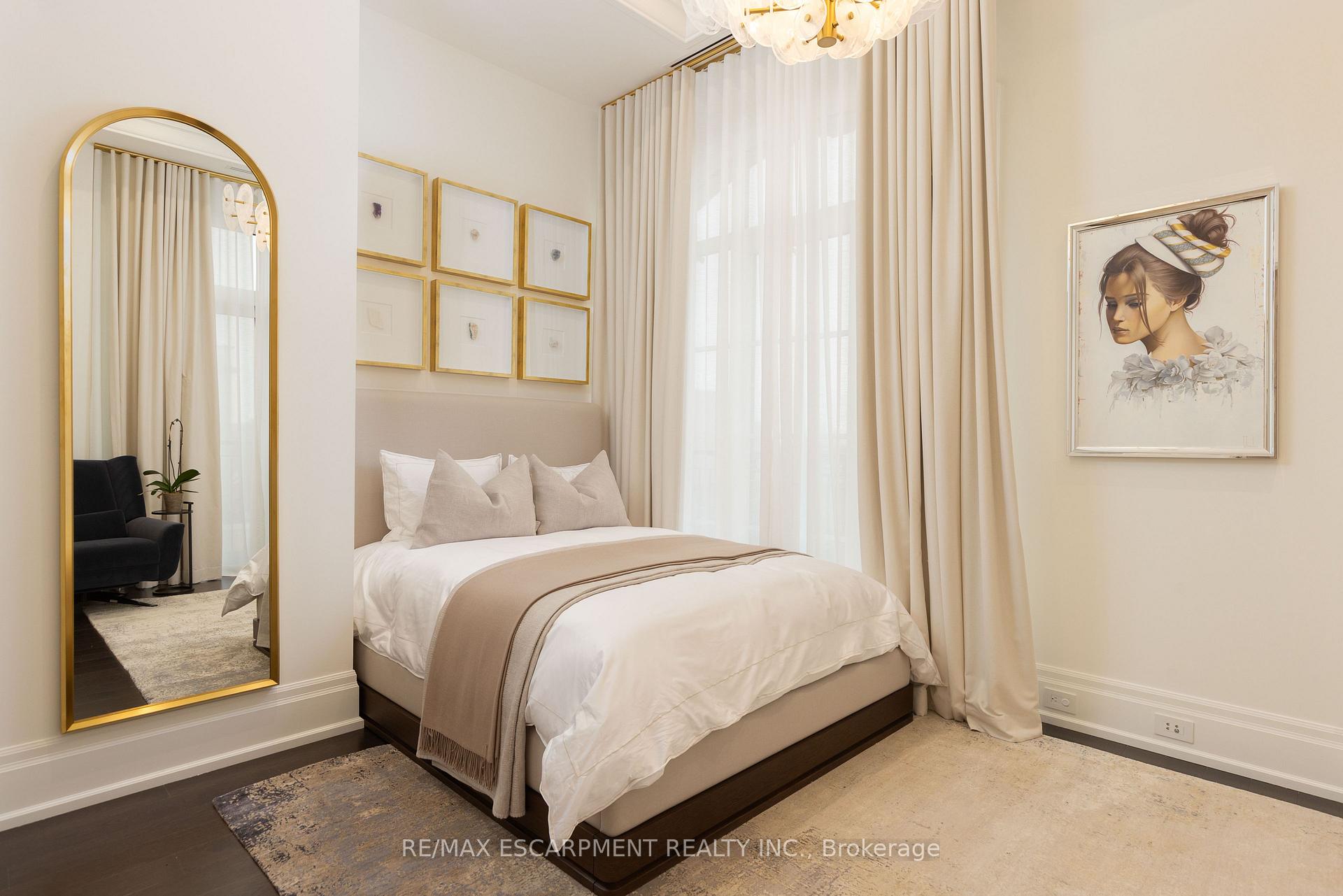 300 Randall Street PH1