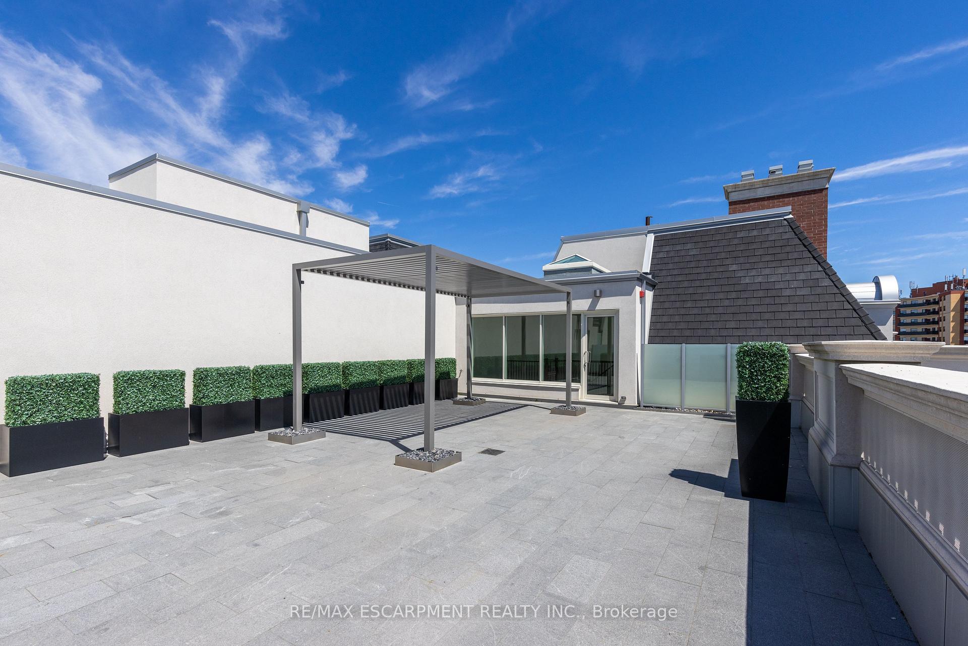 300 Randall Street PH1