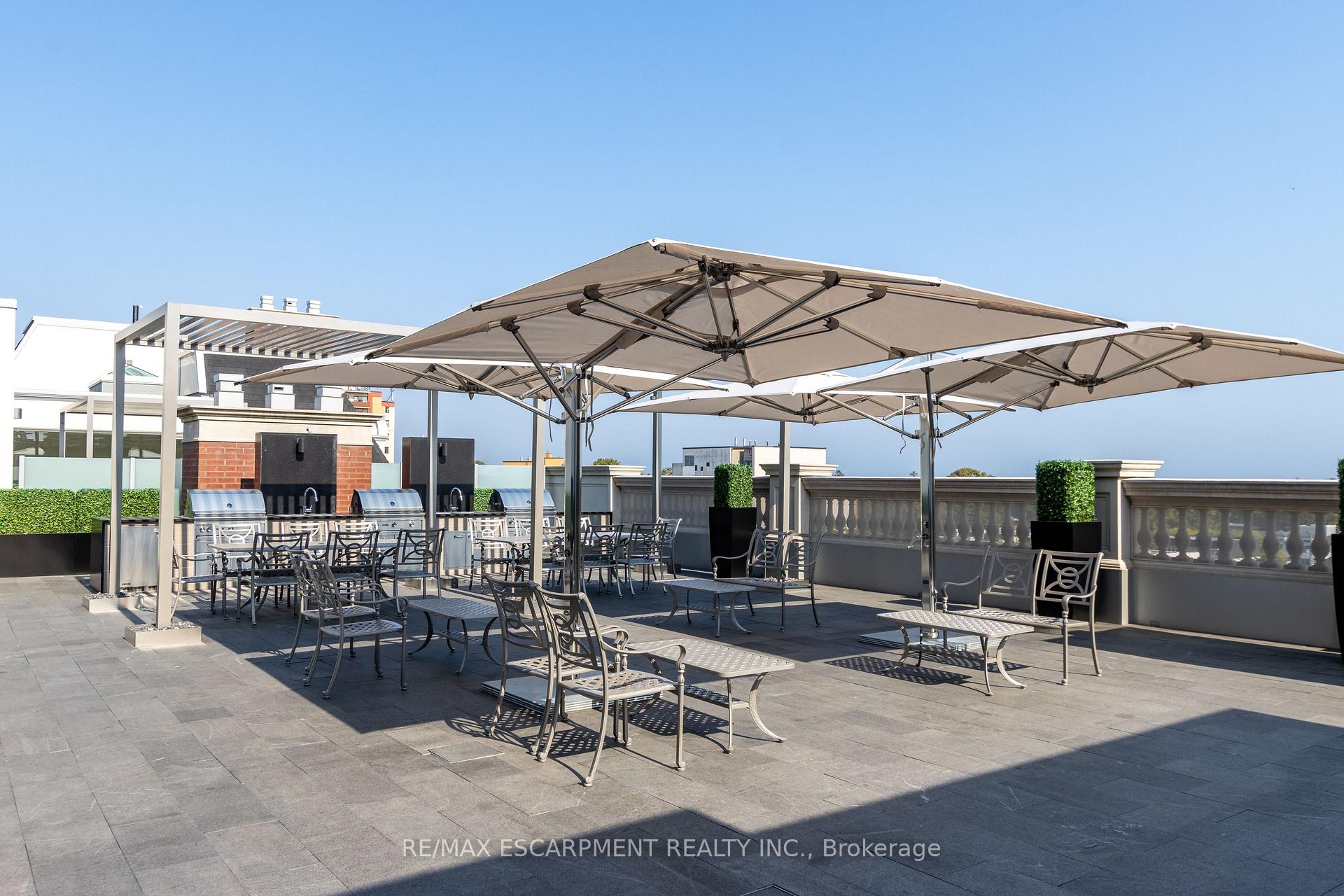 300 Randall Street PH1