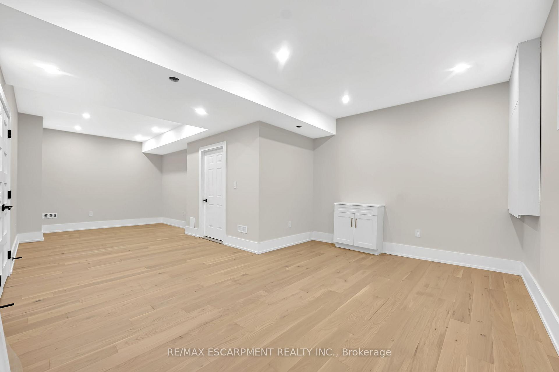 369 Wade Street