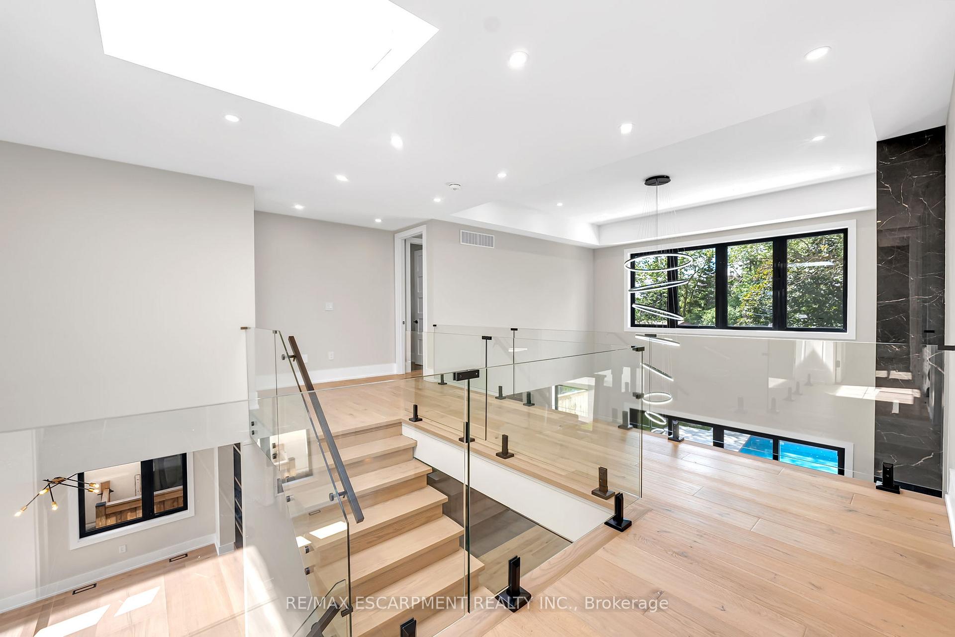 369 Wade Street