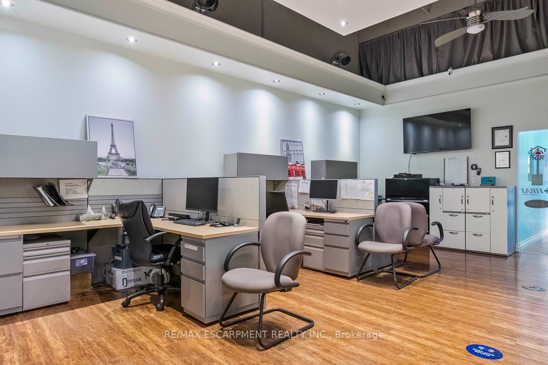 2400 Wyecroft Road 13