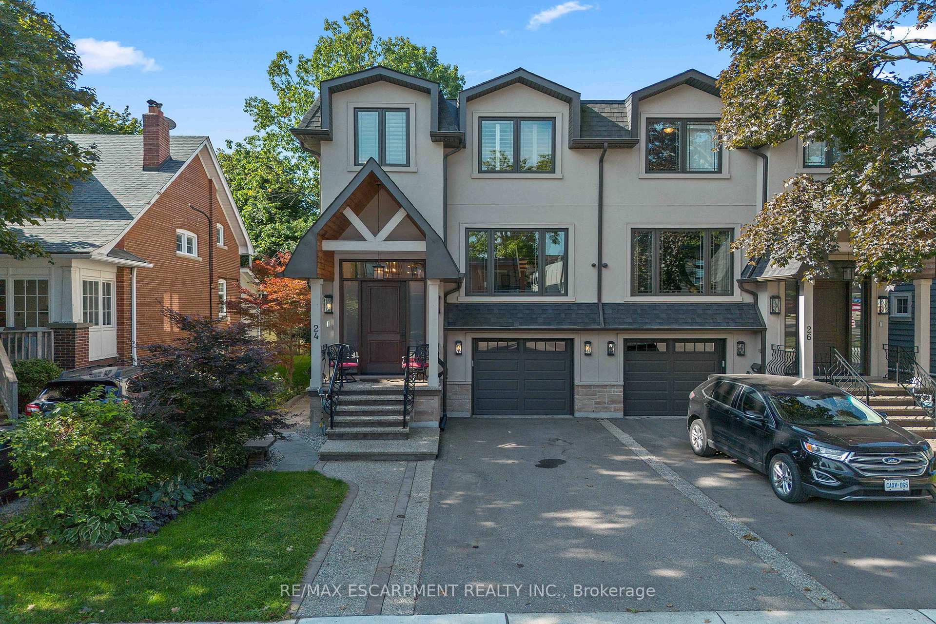 24 Cayuga Avenue