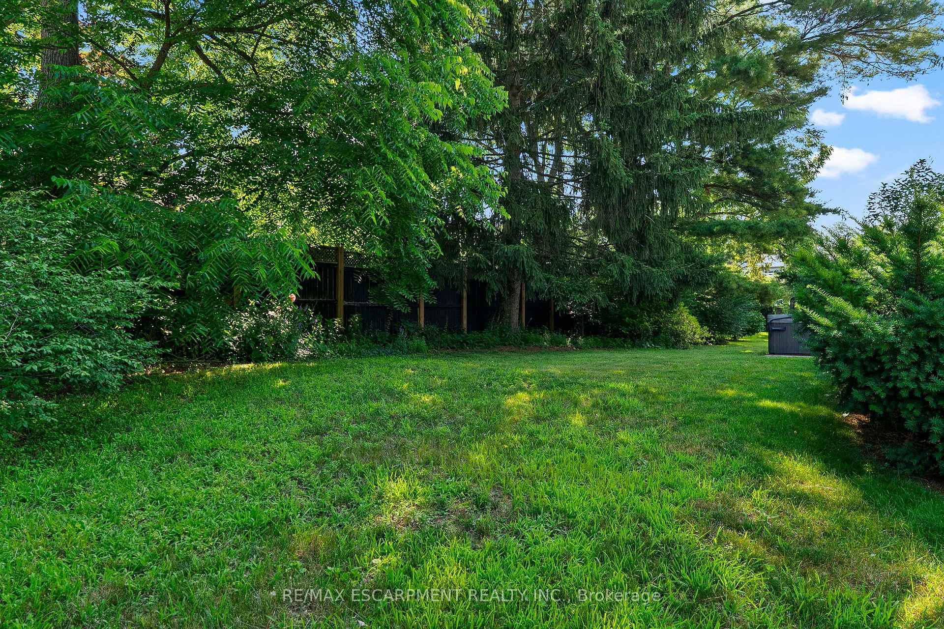1273 Clarkson Road N