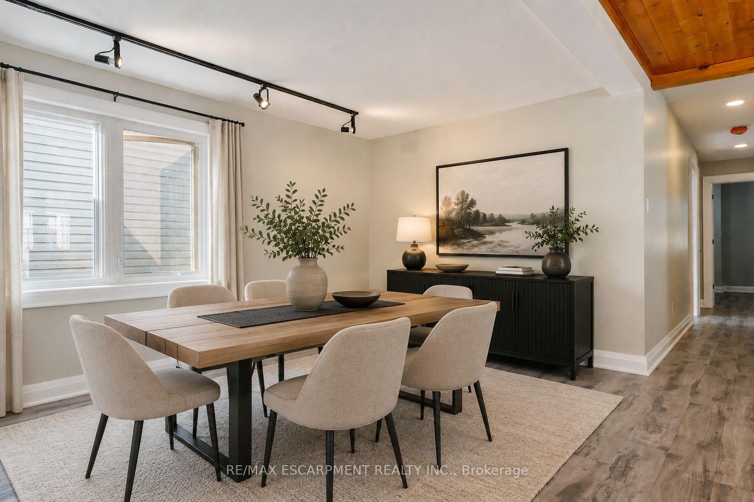 3233 DERRY Road E 19
