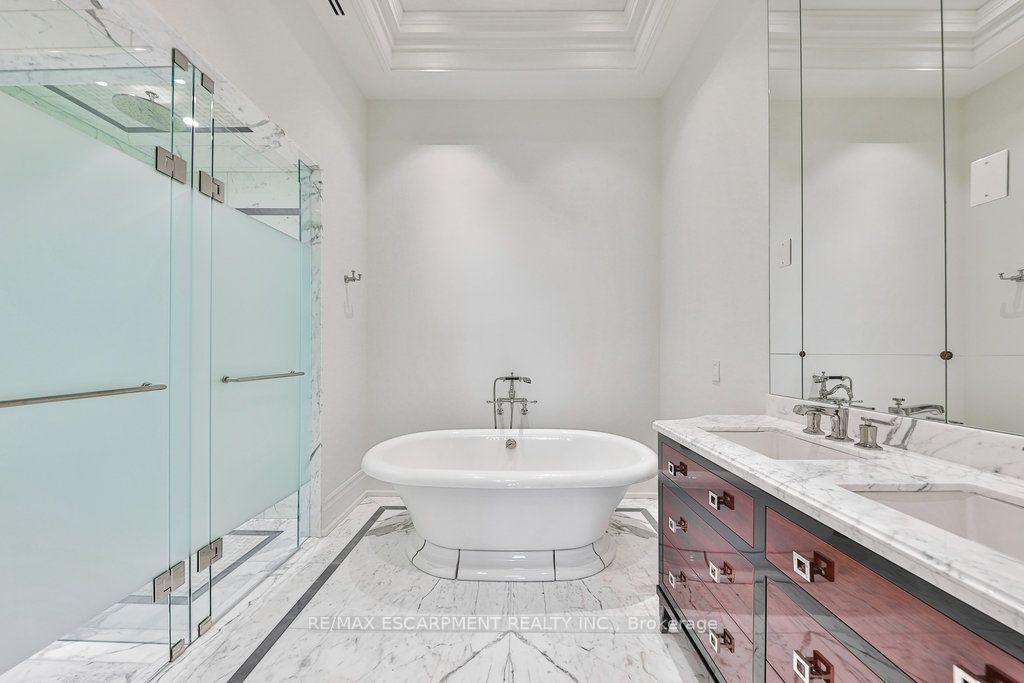 300 Randall Road PH5