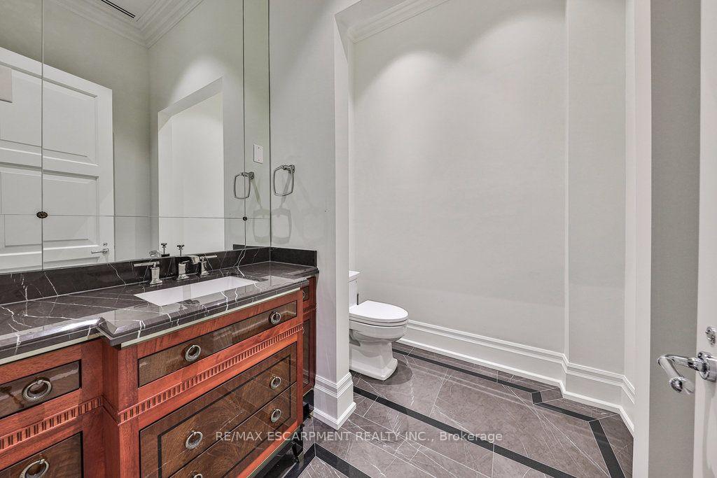 300 Randall Road PH5