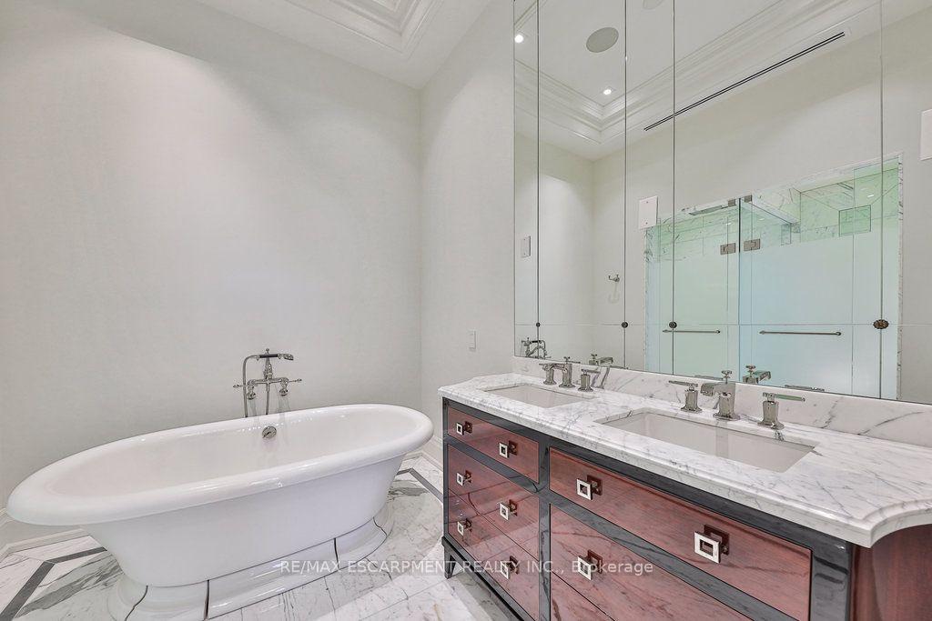 300 Randall Road PH5