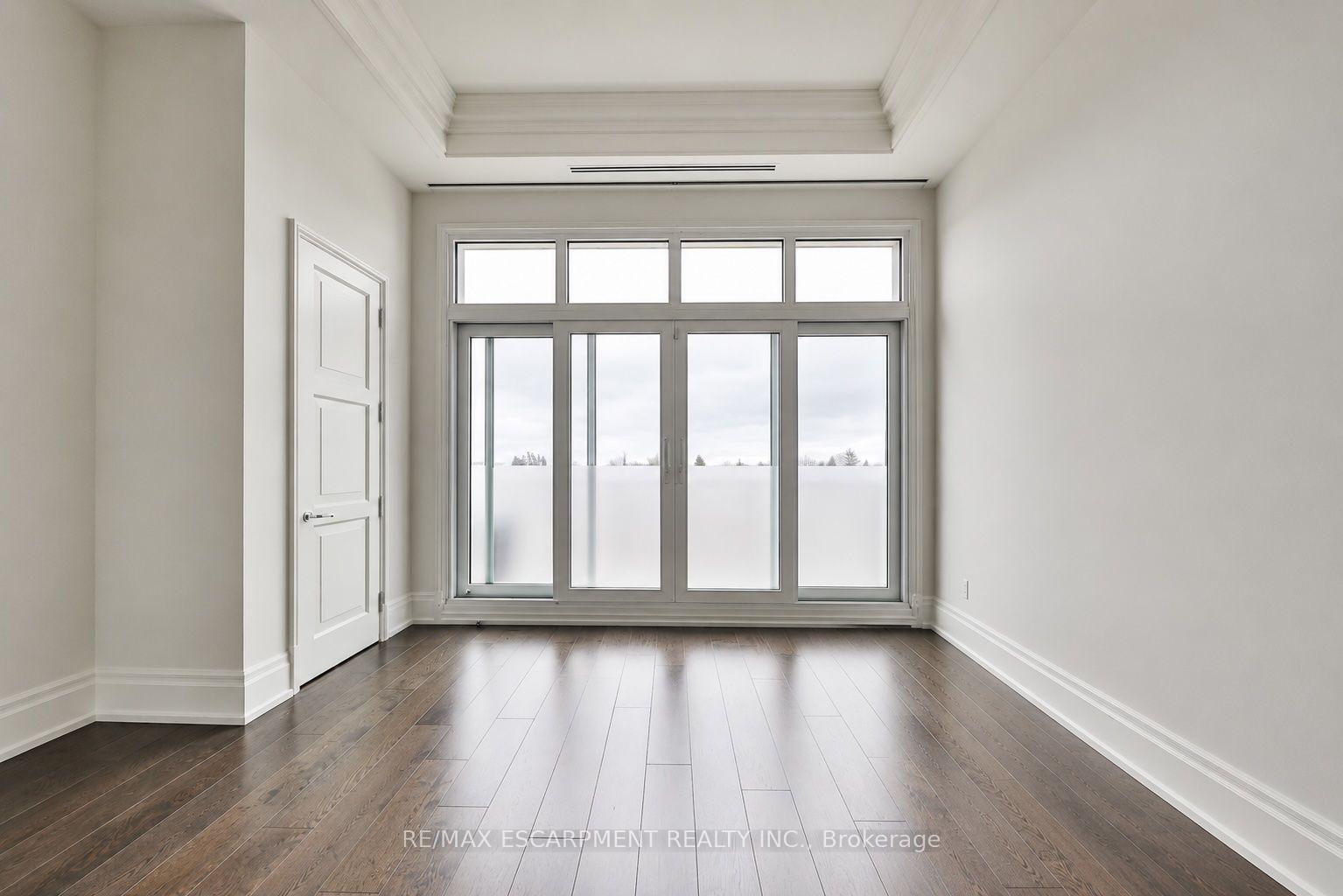 300 Randall Road PH5