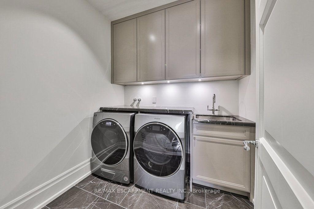 300 Randall Road PH5