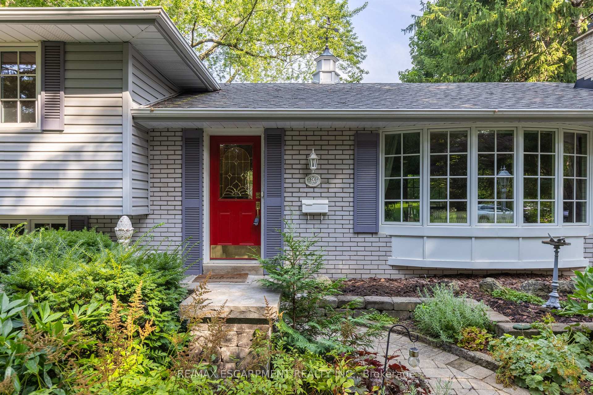 401 Cairncroft Road