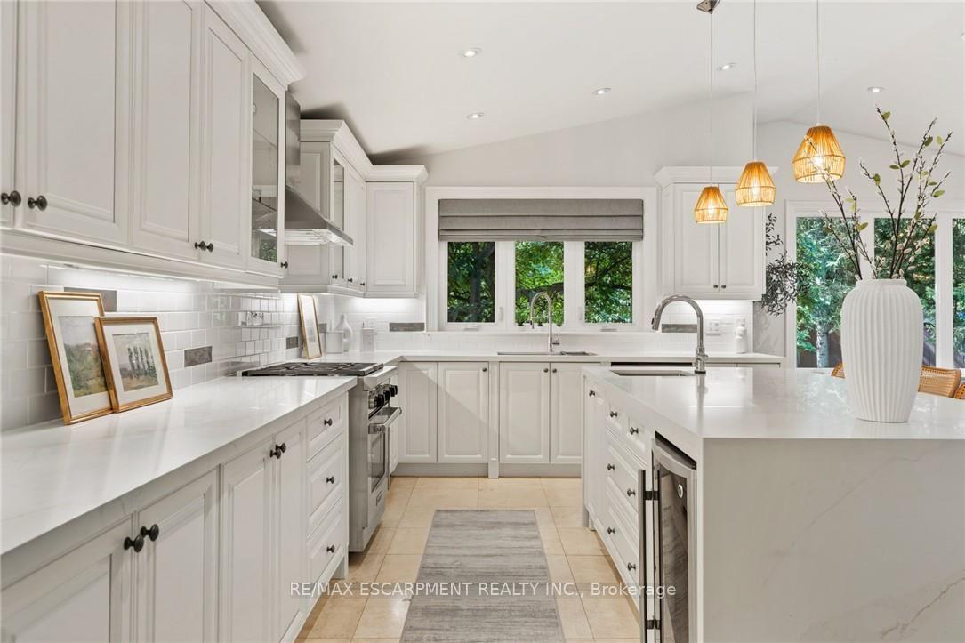 1063 Greenoaks Drive