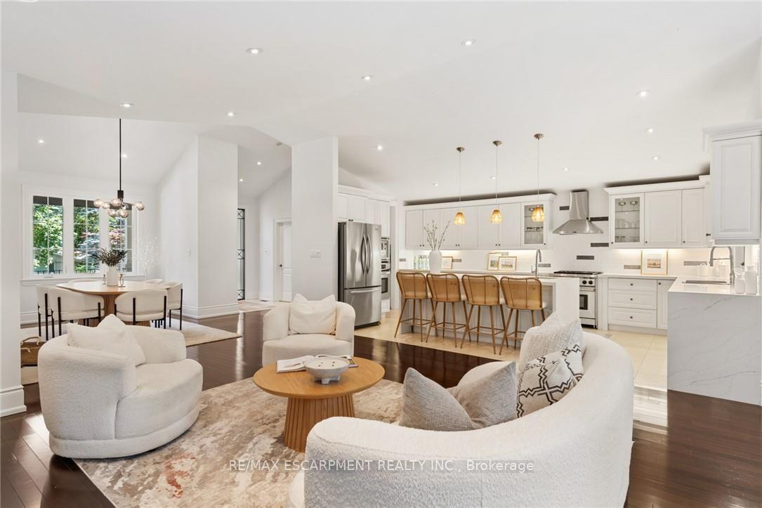 1063 Greenoaks Drive