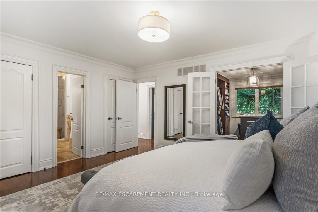 1063 Greenoaks Drive